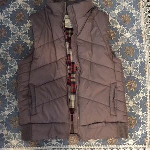 Jonathan stone brown vest keep you warm